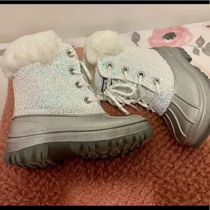 Eva and Zoe toddler snow boots